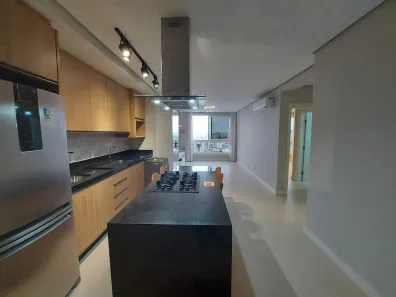 Apartamento com 2 Quartos para alugar, 73m² no Centro, Florianópolis