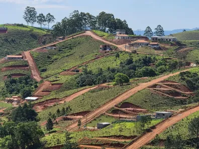Lote/Terreno à venda, 600m² no Centro, Igaratá