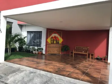 Casa de Condomínio com 2 Quartos para alugar, 154m² no Parque São Cristóvão, Taubaté