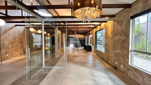 Prédio Comercial para alugar, 159m² no América, Joinville