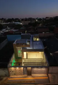 Casa com 3 Quartos à venda, 360m² no Setor Garavelo, Aparecida de Goiânia
