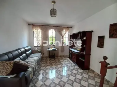Sobrado com 4 Quartos à venda, 221m² no Vila Bastos, Santo André