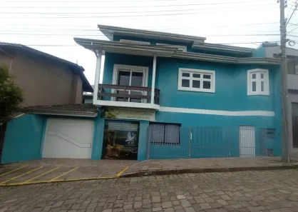 Casa com 3 Quartos para alugar, 148m² no São Ciro, Caxias do Sul
