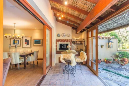 Casa de Condomínio com 4 Quartos à venda, 440m² no Três Figueiras, Porto Alegre