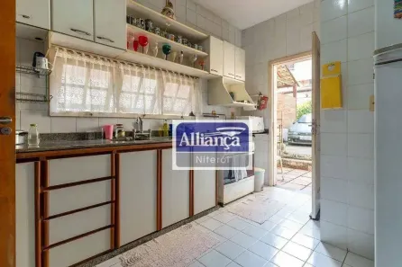 Casa de Condomínio com 4 Quartos à venda, 126m² no Santa Rosa, Niterói