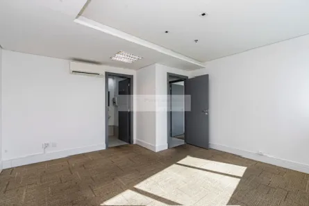 Sala Comercial à venda, 125m² no Vila Andrade, São Paulo
