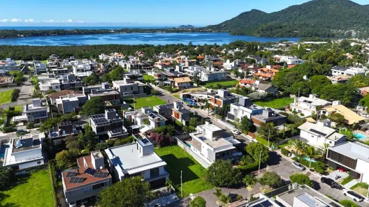 Lote/Terreno à venda, 450m² no Lagoa da Conceição, Florianópolis