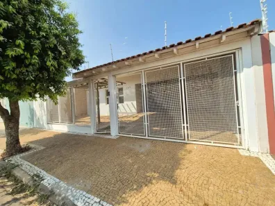 Casa com 4 Quartos para alugar, 260m² no Jardim Guarujá, Marília