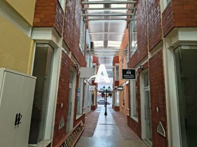 Ponto Comercial para alugar, 104m² no Centro, Uberlândia