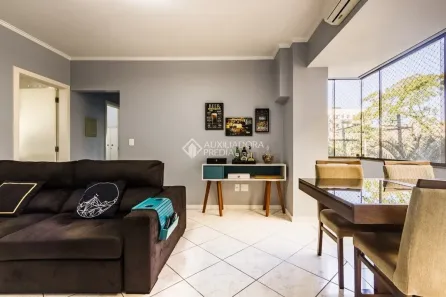 Apartamento com 3 Quartos à venda, 84m² no Passo da Areia, Porto Alegre
