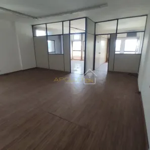 Sala Comercial à venda, 86m² no Vila Mathias, Santos