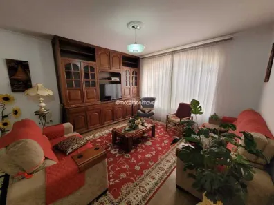 Casa com 3 Quartos à venda, 237m² no Jardim Santo Antônio, Itatiba