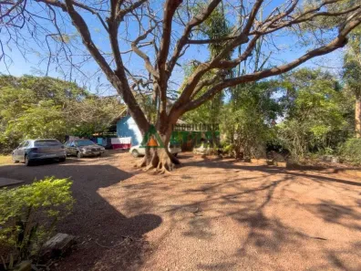 Fazenda/Sítio com 3 Quartos à venda, 300m² no Recanto dos Pinheiros, Cambé