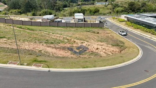 Lote/Terreno à venda, 1024m² no Ivoturucaia, Jundiaí