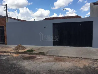 Casa com 3 Quartos à venda, 100m² no Doutor Tancredo de Almeida Neves, Araraquara