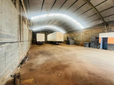 Galpão/Depósito/Armazém para alugar, 650m² no Chácaras Água Branca, Piracicaba