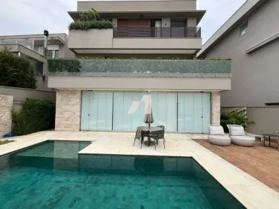 Casa de Condomínio com 4 Quartos para alugar, 640m² no Centro Comercial Jubran, Barueri