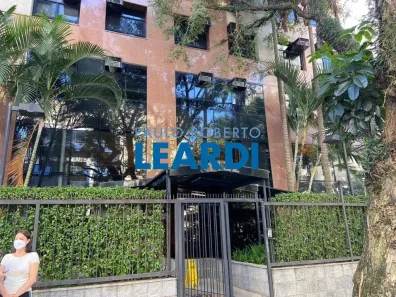 Sala Comercial à venda, 100m² no Vila Nova Conceição, São Paulo