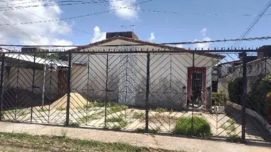 Casa com 2 Quartos à venda, 360m² no Pau Amarelo, Paulista