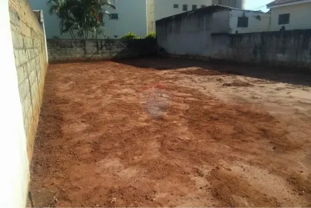 Lote/Terreno à venda, 330m² no Jardim das Estações (Vila Xavier), Araraquara