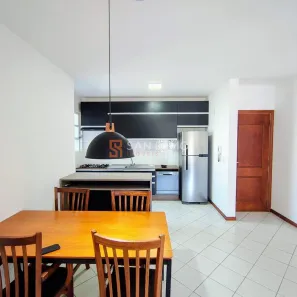 Apartamento com 3 Quartos para alugar, 85m² no Itacorubi, Florianópolis