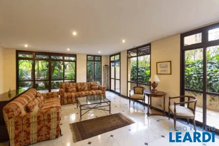 Apartamento com 3 Quartos à venda, 163m² no Consolação, São Paulo