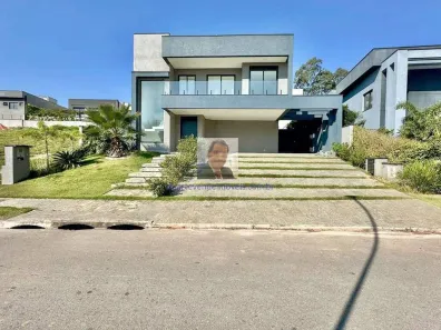 Casa de Condomínio com 3 Quartos à venda, 374m² no Moinho Velho, Embu das Artes