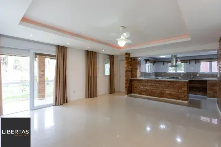 Casa com 3 Quartos à venda, 308m² no Hípica, Porto Alegre