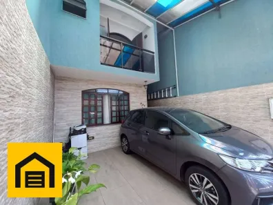 Sobrado com 3 Quartos à venda, 202m² no Jardim Campo Verde, Mauá