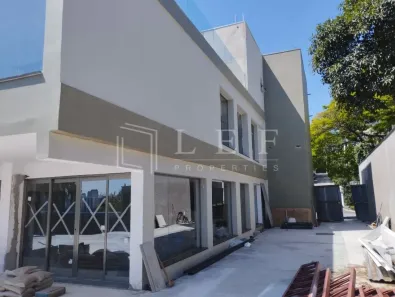 Prédio Comercial à venda, 800m² no Jardim Guedala, São Paulo