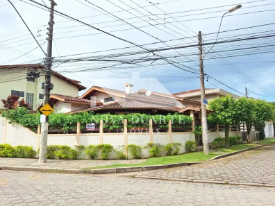Casa com 3 Quartos à venda, 210m² no Balneário Califórnia, Caraguatatuba