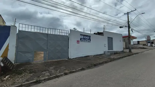 Galpão/Depósito/Armazém à venda, 600m² no Brasil, Vitória da Conquista