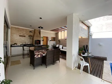 Casa com 3 Quartos à venda, 200m² no Parque Universitário, Americana