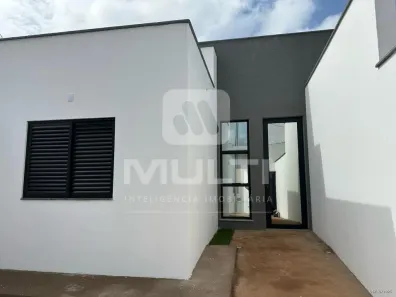 Casa com 3 Quartos à venda, 93m² no Novo Mundo, Uberlândia