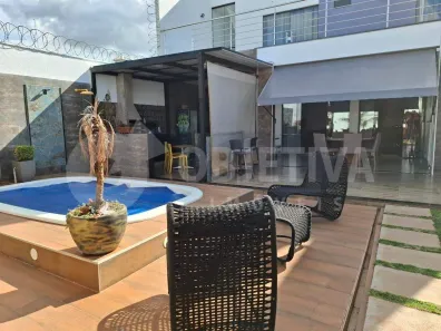 Casa com 2 Quartos à venda, 170m² no Loteamento Portal do Vale II, Uberlândia