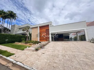 Casa de Condomínio com 4 Quartos à venda, 420m² no Jardins Milão, Goiânia