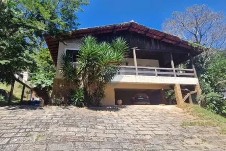 Casa com 6 Quartos à venda, 281m² no Samambaia, Petrópolis