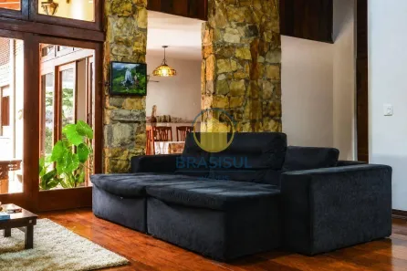 Sobrado com 4 Quartos à venda, 336m² no Interlagos, São Paulo