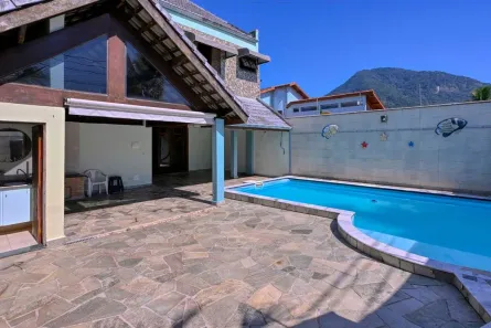 Sobrado com 6 Quartos para alugar, 287m² no Bal Stella Maris, Peruíbe