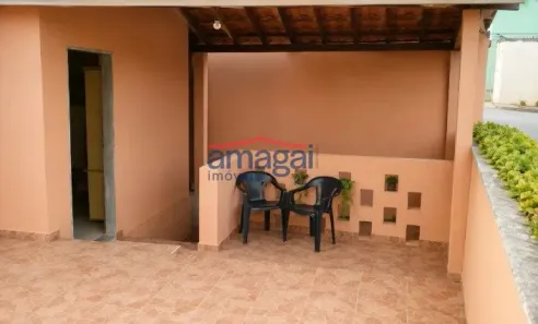 Casa com 3 Quartos à venda, 165m² no Jardim Pitoresco, Jacareí