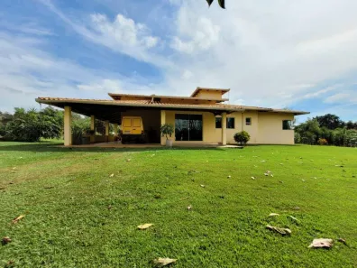 Casa com 4 Quartos para alugar, 320m² no Varginha, Mateus Leme