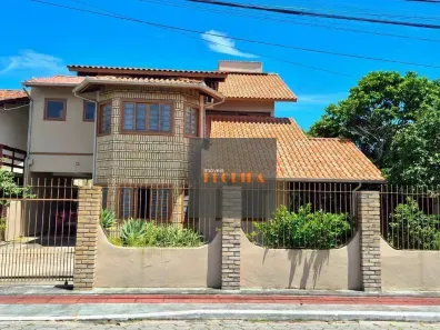 Casa com 4 Quartos à venda, 217m² no Campeche, Florianópolis