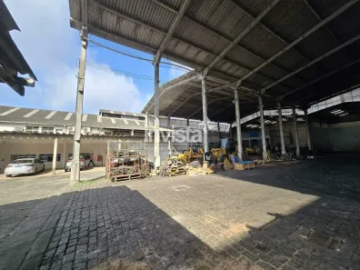 Galpão/Depósito/Armazém à venda, 2500m² no Macuco, Santos