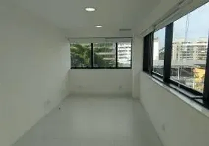 Sala Comercial para venda ou aluguel, 24m² no Freguesia (Jacarepaguá), Rio de Janeiro
