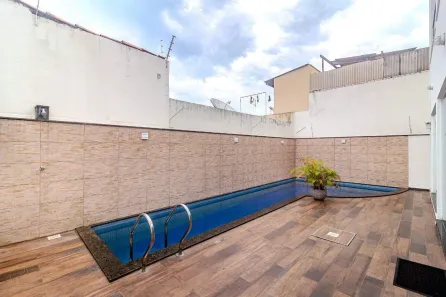 Casa com 4 Quartos à venda, 300m² no Centro, Balneário Camboriú