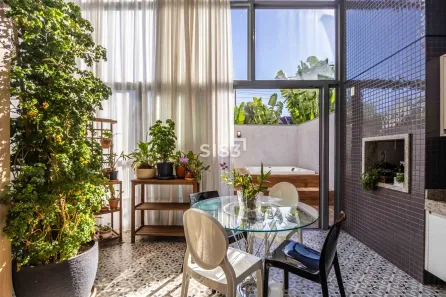 Apartamento com 3 Quartos à venda, 243m² no Mercês, Curitiba