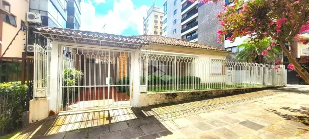 Casa com 5 Quartos à venda, 290m² no Petrópolis, Porto Alegre