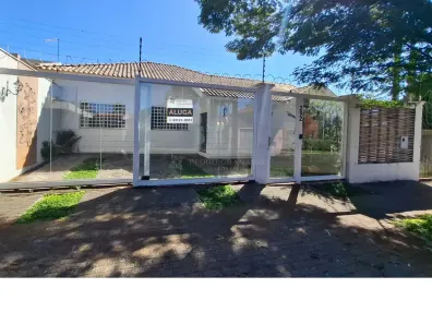 Casa com 3 Quartos para alugar, 130m² no Zona 02, Maringá