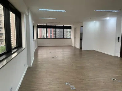 Sala Comercial para alugar, 84m² no Indianópolis, São Paulo