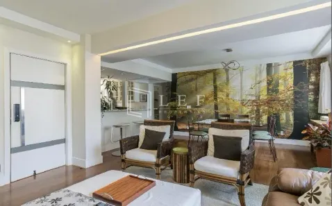 Apartamento com 3 Quartos à venda, 163m² no Cerqueira César, São Paulo